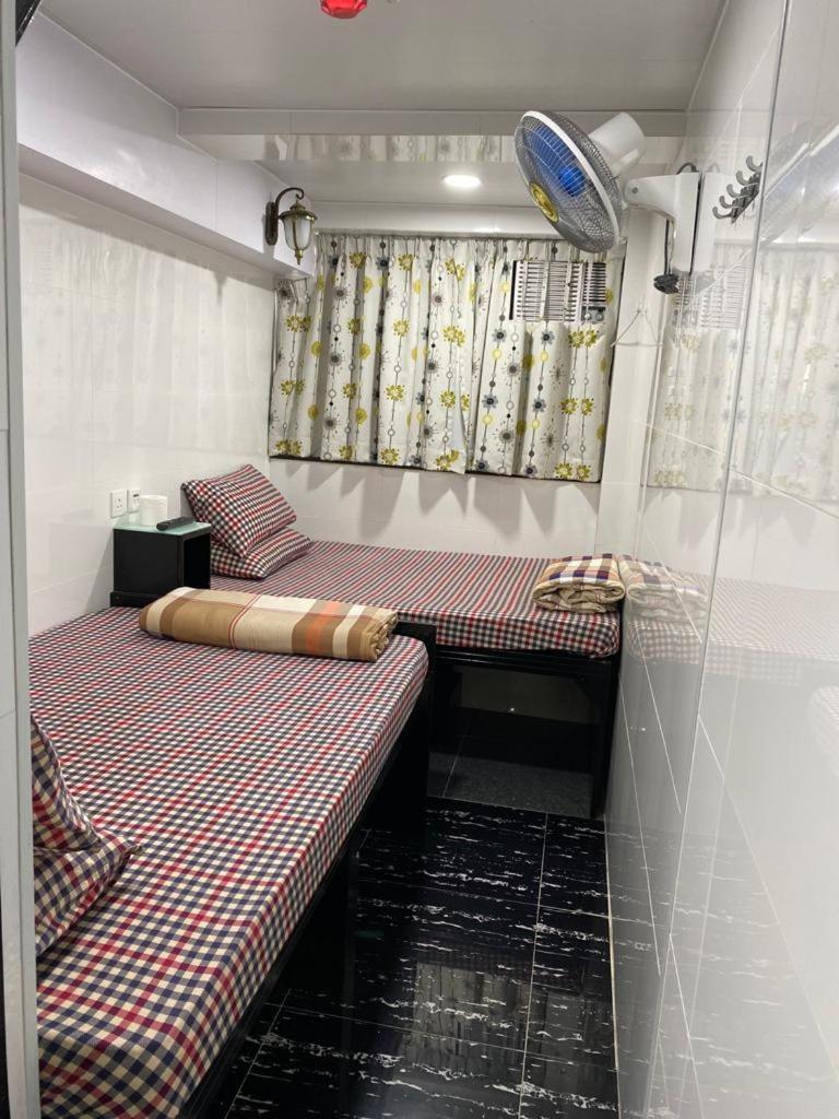 Days Hostel Block D Hongkong Exteriör bild